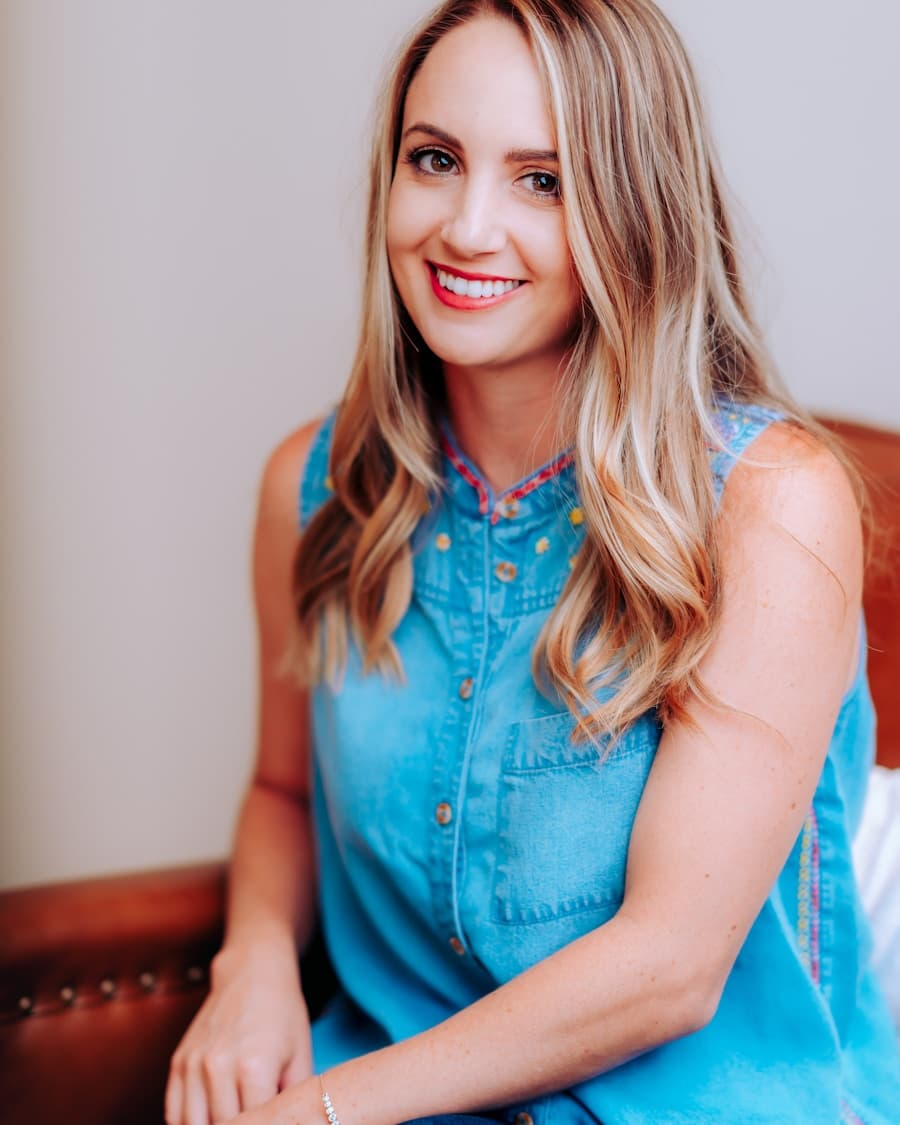 Woman with a bright, welcoming smile